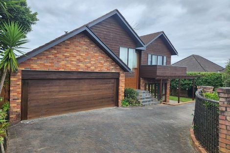 Photo of property in 2/10 Northumberland Avenue, Belmont, Auckland, 0622