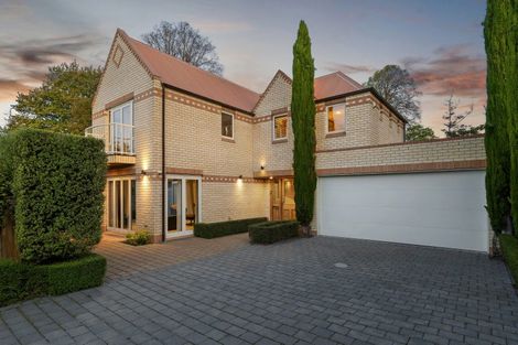 Photo of property in 32 Wai-iti Terrace, Burnside, Christchurch, 8052