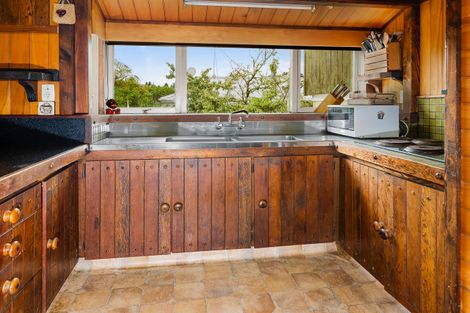 Photo of property in 130 Verran Road, Birkdale, Auckland, 0626