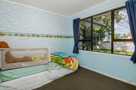 Photo of property in 51 Pinedale Place, Henderson, Auckland, 0610