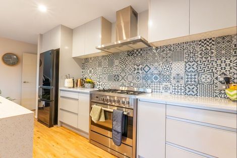 Photo of property in 1330b Papamoa Beach Road, Papamoa Beach, Papamoa, 3118