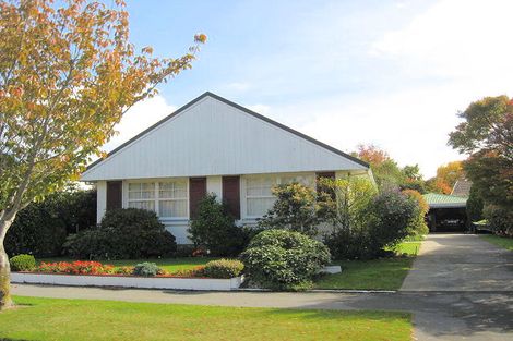 Photo of property in 4 Parkinson Place, Ilam, Christchurch, 8041