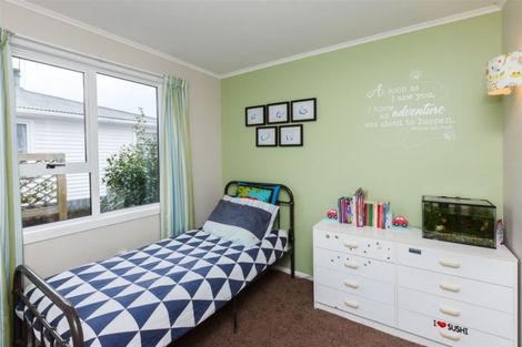Photo of property in 5 Ilford Place, Awapuni, Palmerston North, 4412
