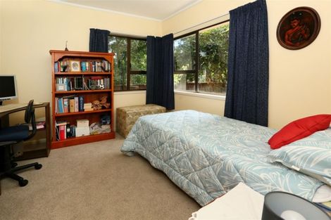 Photo of property in 2/104 Rathgar Road, Henderson, Auckland, 0610