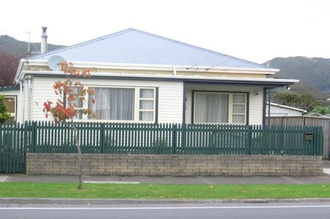 Photo of property in 16 Naenae Road, Naenae, Lower Hutt, 5011