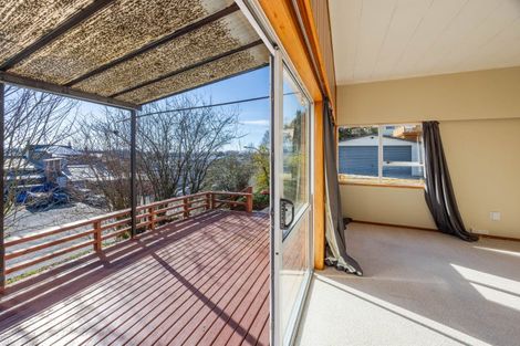 Photo of property in 1 Kitchener Street, Waipukurau, 4200