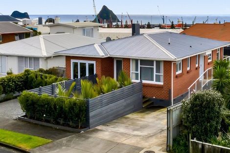 Photo of property in 17 Skinner Street, Blagdon, New Plymouth, 4310