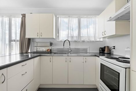 Photo of property in 1/14 Penion Drive, Flat Bush, Auckland, 2023