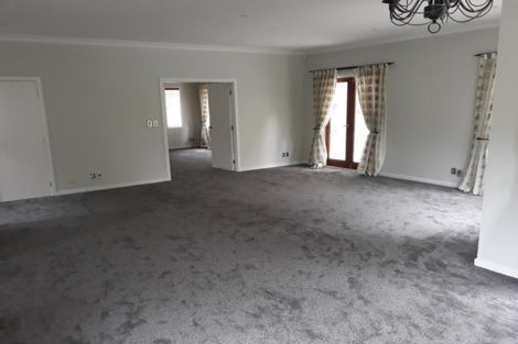 Photo of property in 16 Basil Place, Mount Pleasant, Christchurch, 8081