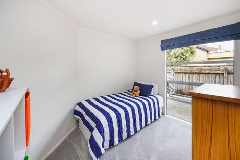 Photo of property in 6 The Oaks, Awapuni, Palmerston North, 4412