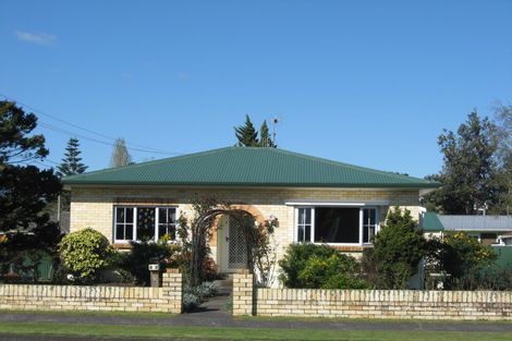Photo of property in 82 Hakanoa Street, Huntly, 3700