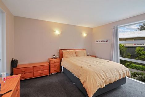 Photo of property in 78 Farquhars Road, Redwood, Christchurch, 8051