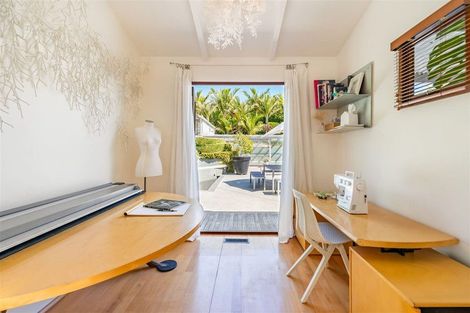 Photo of property in 360 Paremata Road, Whitby, Porirua, 5381