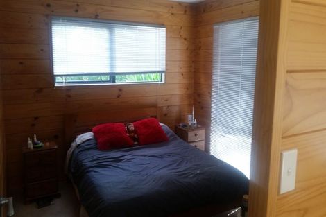 Photo of property in 26 Claverdon Drive, Massey, Auckland, 0614