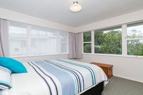 Photo of property in 44 Ruamahanga Crescent, Terrace End, Palmerston North, 4410