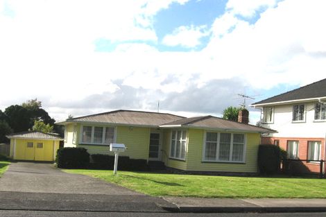 Photo of property in 3 Amberley Avenue, Te Atatu South, Auckland, 0610