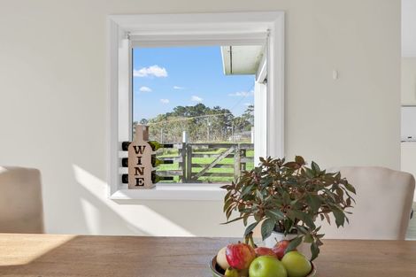 Photo of property in 151 Shelly Beach Road, South Head, Helensville, 0874