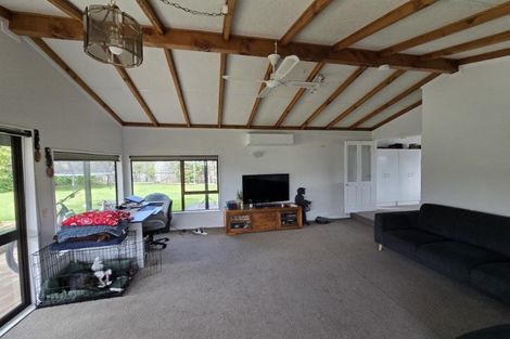 Photo of property in 70b Eatwell Avenue, Paraparaumu Beach, Paraparaumu, 5032