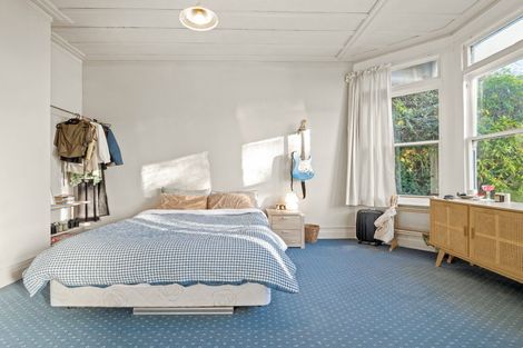 Photo of property in 52 Argyle Street, Mornington, Dunedin, 9011