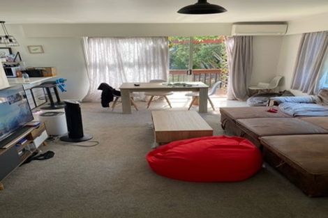 Photo of property in 1/19 Kathleen Street, Totara Vale, Auckland, 0627