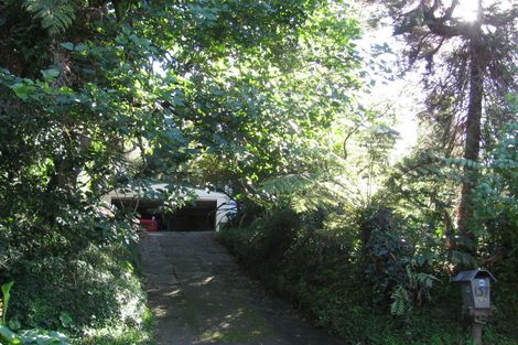 Photo of property in 137 Laingholm Drive, Laingholm, Auckland, 0604