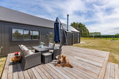 Photo of property in 32 Cridges Road, Darfield, 7510