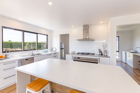 Photo of property in 32 Cridges Road, Darfield, 7510