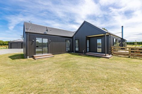 Photo of property in 32 Cridges Road, Darfield, 7510