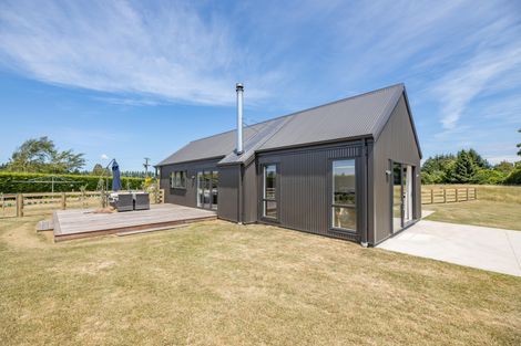 Photo of property in 32 Cridges Road, Darfield, 7510