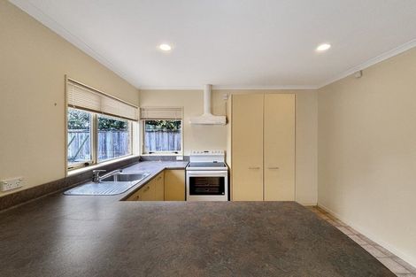 Photo of property in Miramar Villas, 4/3 Byron Street, Miramar, Wellington, 6022