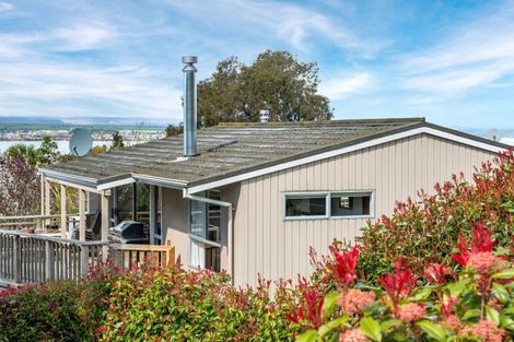 Photo of property in 7a Isobel Street, Acacia Bay, Taupo, 3330