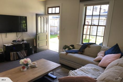 Photo of property in 31 Moir Street, Mount Victoria, Wellington, 6011