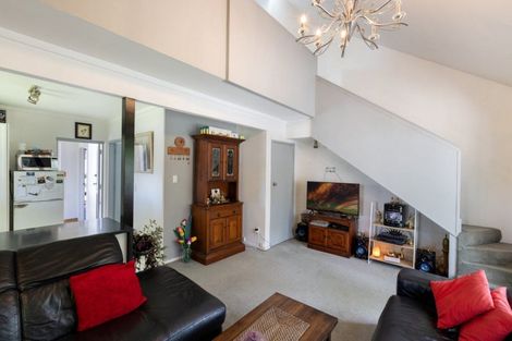 Photo of property in 114 Hinewa Road, Otumoetai, Tauranga, 3110