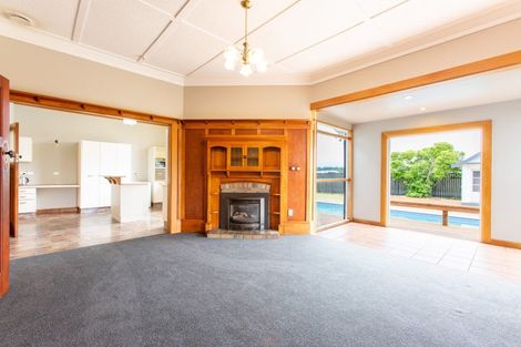 Photo of property in 82 Aerodrome Road, Dannevirke, 4972