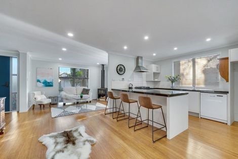Photo of property in 75 Bruce Pulman Drive, Takanini, 2112