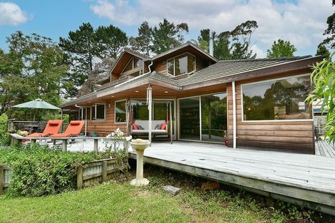 Photo of property in 70 Scott Road, Stanmore Bay, Whangaparaoa, 0932