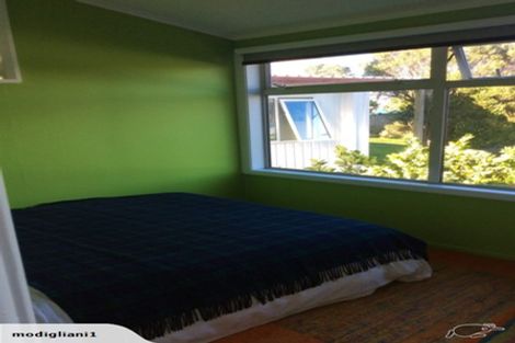 Photo of property in 19 Milne Terrace, Island Bay, Wellington, 6023