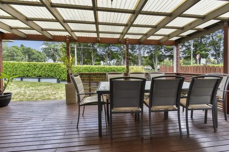 Photo of property in 5 Settlement Road, Papakura, 2110