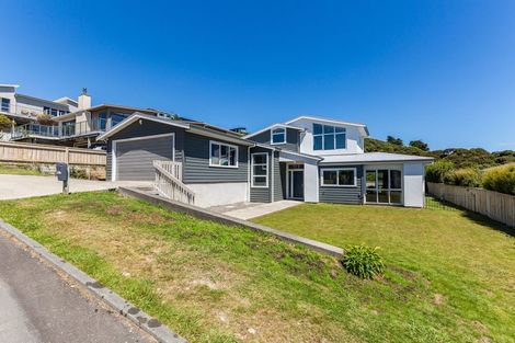 Photo of property in 31 Aspiring Terrace, Aotea, Porirua, 5024