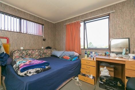 Photo of property in 12 Warkworth Grove, Bell Block, New Plymouth, 4312
