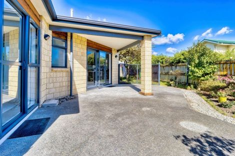 Photo of property in 219 Frimley Oaks, Frimley, Hastings, 4120