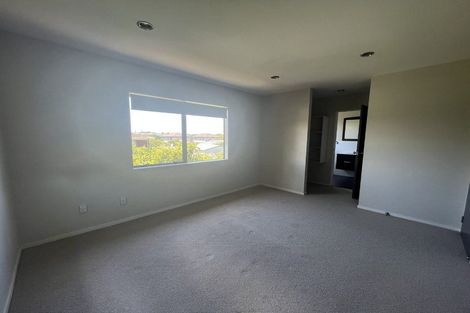 Photo of property in 45 Riverglade Parkway, Te Atatu South, Auckland, 0610