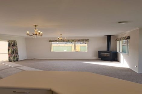 Photo of property in 9 Towai Street, Inglewood, 4330