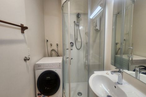 Photo of property in Terrace Tower Apartments, 2d/126 The Terrace, Wellington Central, Wellington, 6011