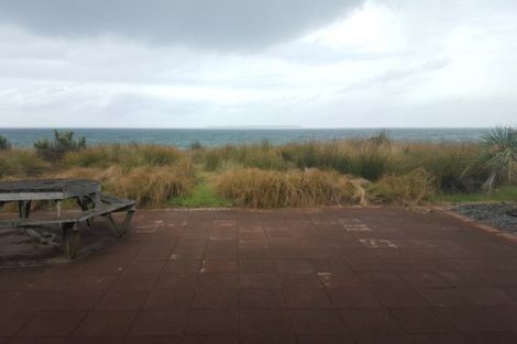 Photo of property in 69 Karewa Parade, Papamoa Beach, Papamoa, 3118