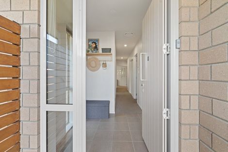 Photo of property in 11 Taggart Place, Sockburn, Christchurch, 8042