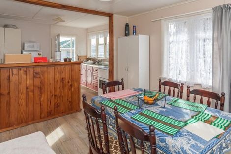 Photo of property in 155 Cambridge Street, Levin, 5510