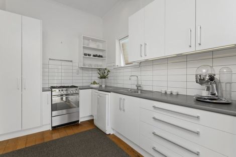 Photo of property in 67 Albert Road, Devonport, Auckland, 0624