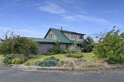 Photo of property in 6 Irishman Drive, Twizel, 7901