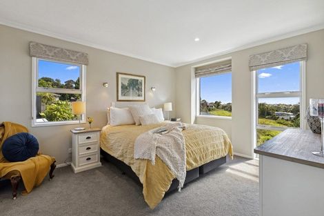 Photo of property in 15c Verran Road, Birkenhead, Auckland, 0626